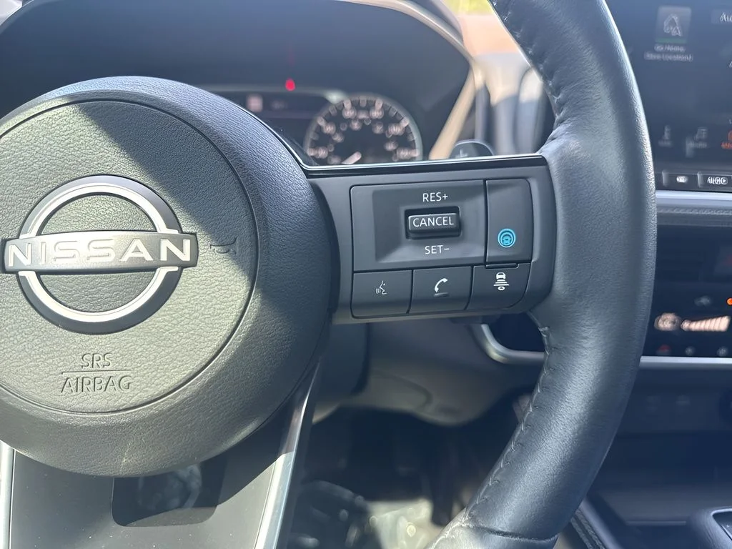 Used 2023 Gray Nissan SL image 16