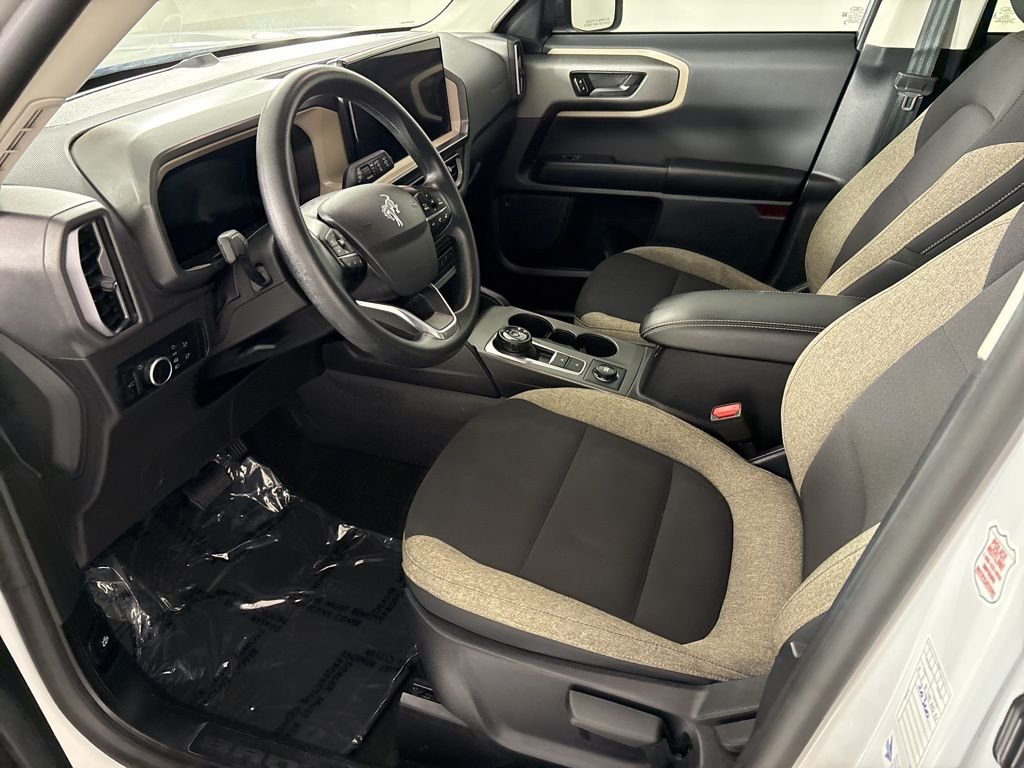 Used 2025 White Ford Big Bend image 29