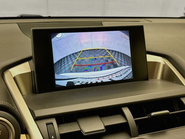 Used 2017  Lexus 200t image 14