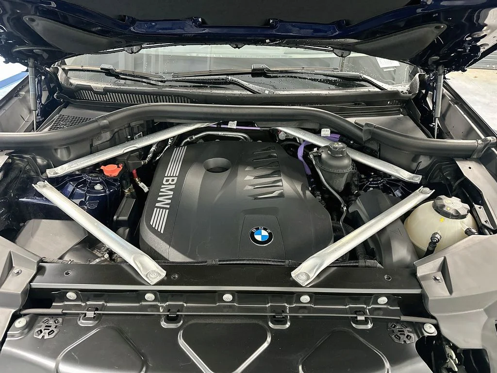 Used 2024 Blue BMW xDrive40i image 31