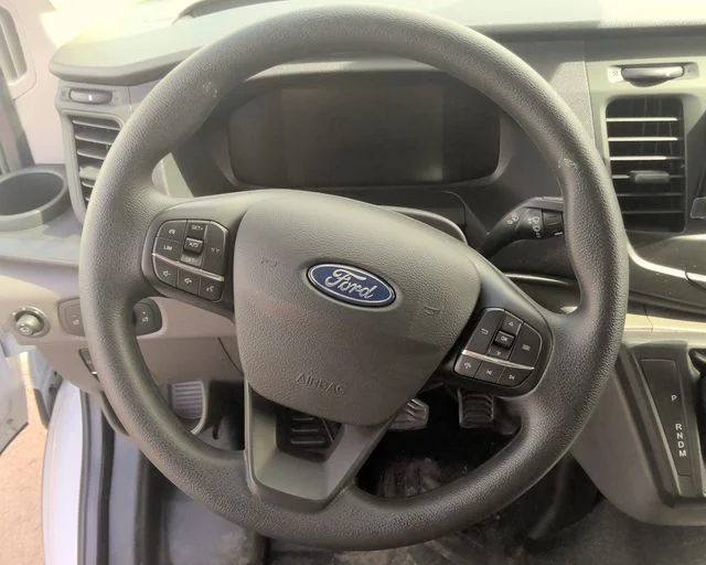New 2026 Oxford White Ford Base image 16