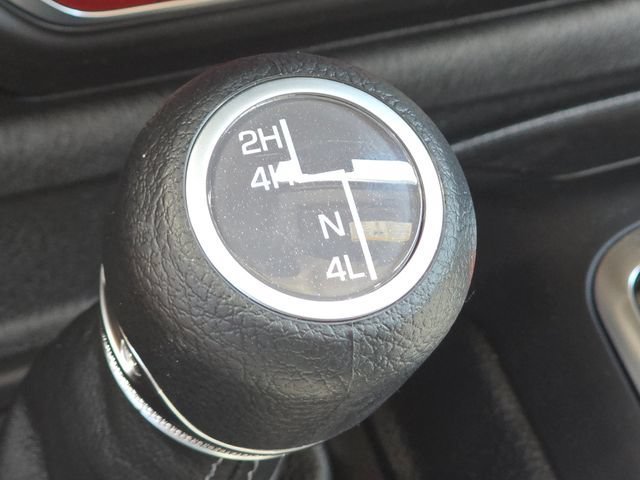 2026 Jeep Wrangler 4-Door Willys - Photo 18