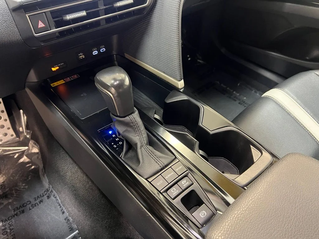Used 2025 White Toyota SE image 25