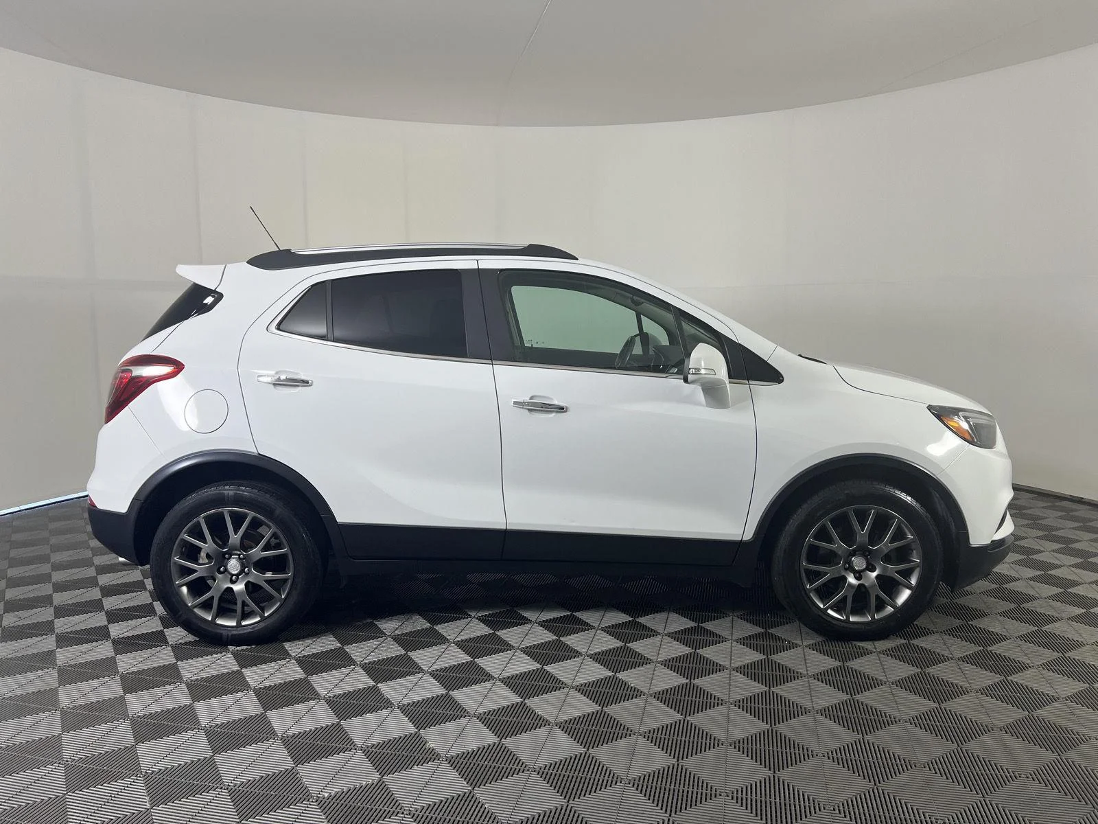 Used 2019 Summit White Buick Sport Touring image 2