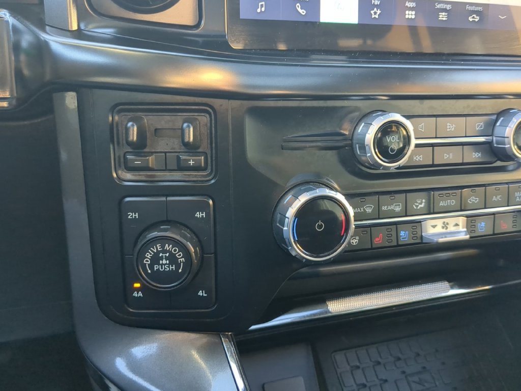 Used 2023 Black Ford Lariat image 18
