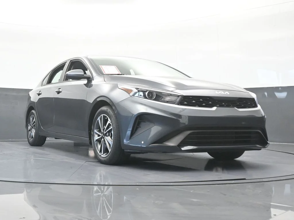 Used 2024 Gravity Gray Kia LXS image 59