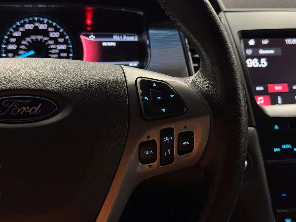 Used 2017 Blue Jeans Metallic Ford SEL image 16