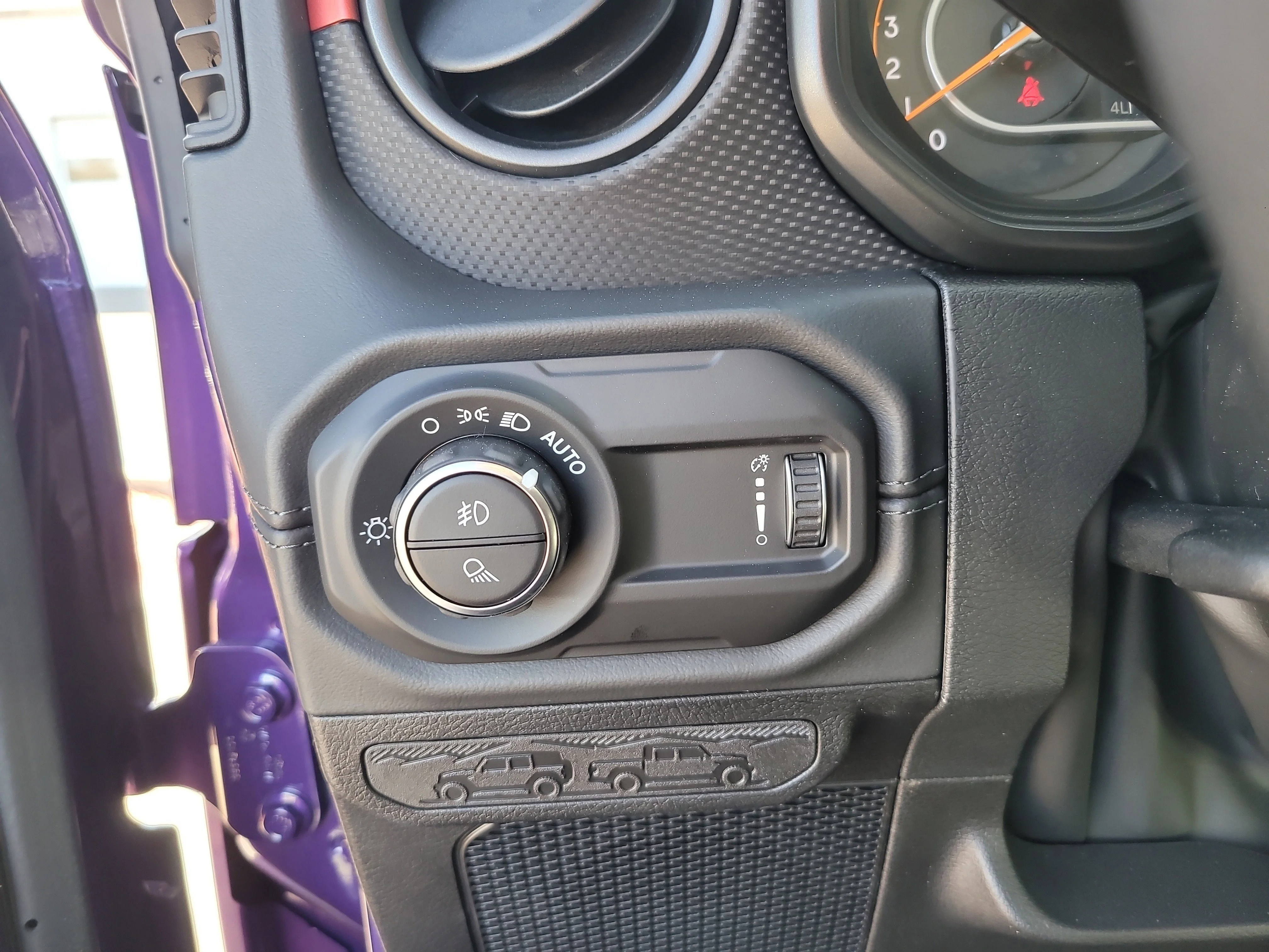New 2026 Reign Jeep Rubicon X image 21