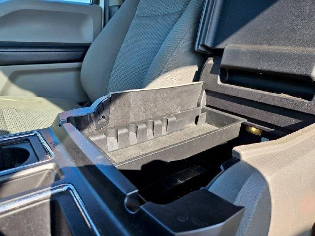 Used 2018 White Ford XL image 25