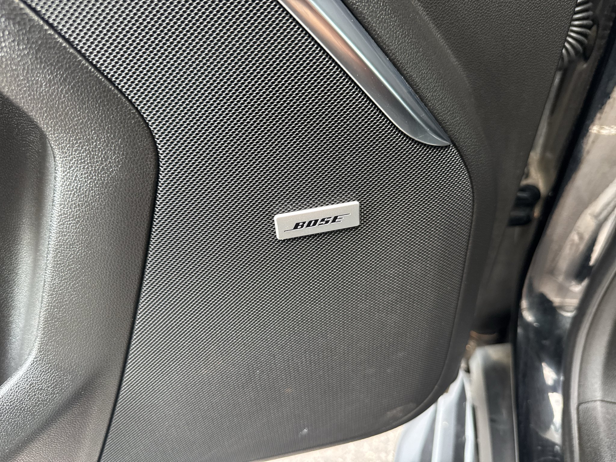 Used 2025 Onyx Black GMC Denali image 28