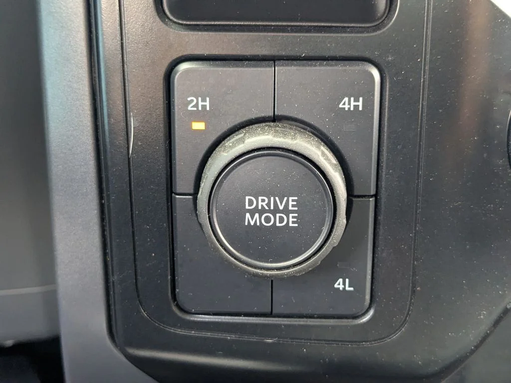 Used 2024 Gray Ford XLT image 27