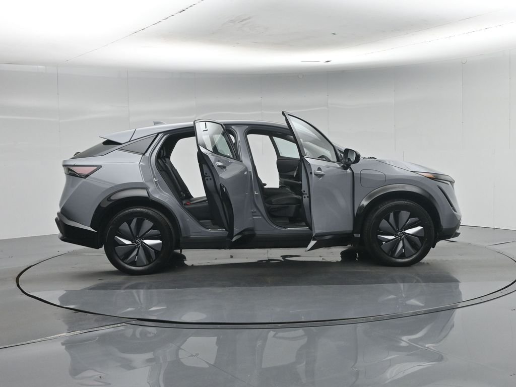 Used 2024 Gray Nissan ENGAGE e-4ORCE image 4