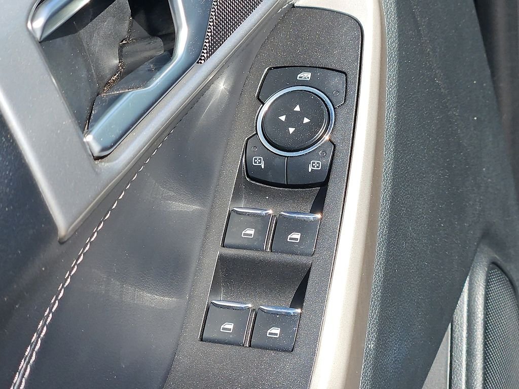 Used 2023 Black Ford XLT image 13