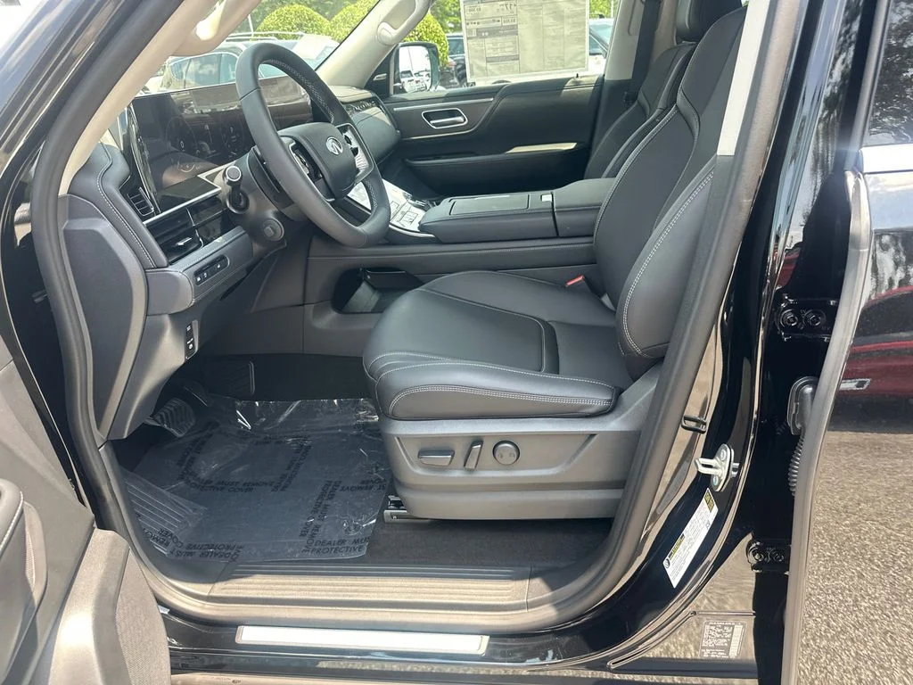 New 2027 BLACK OBSIDIAN INFINITI Pure 4WD image 9