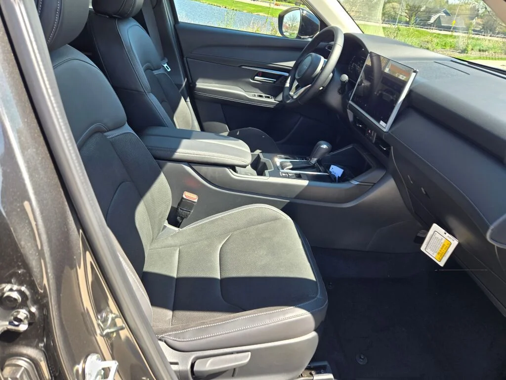 New 2026 Machine Gray Metallic Mazda 2.5 S Preferred AWD image 4