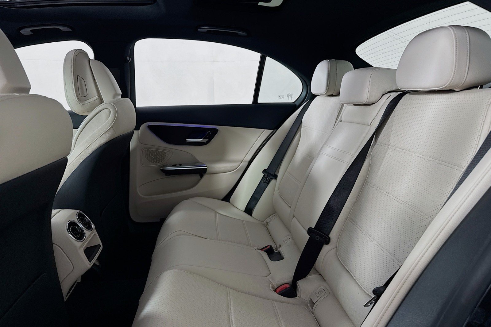 New 2026 Graphite Grey Metallic Mercedes-Benz C 300 Sedan image 7