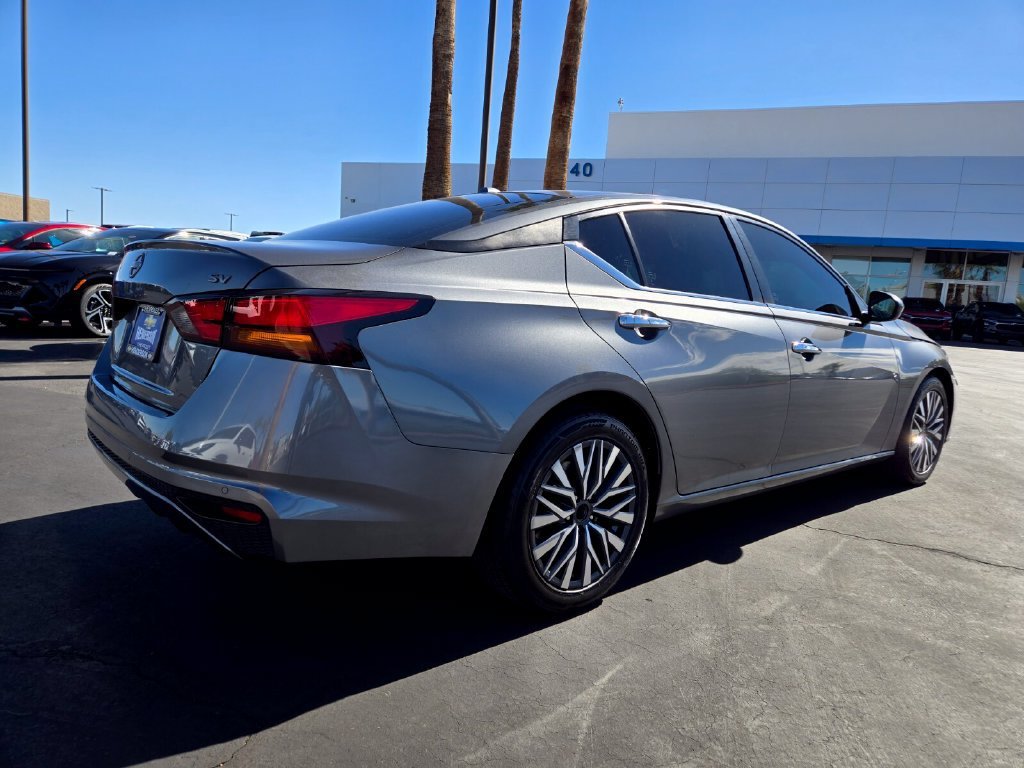2023 Nissan Altima SV - Photo 6