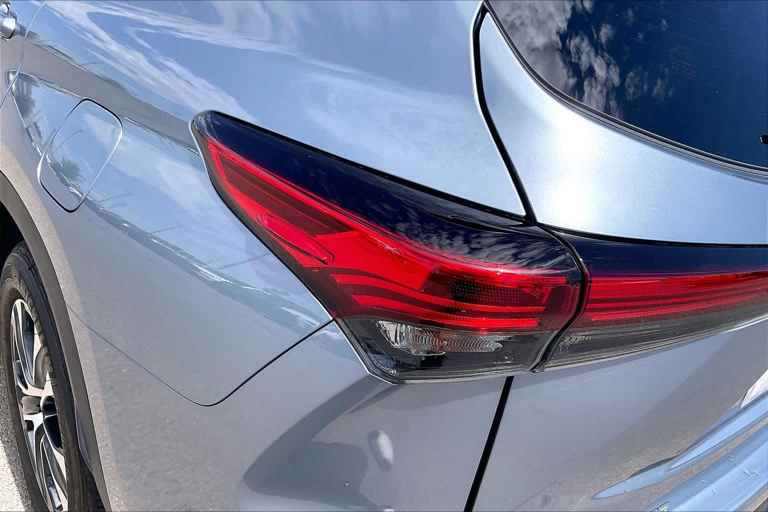 Used 2021 Moon Dust Toyota XLE image 29