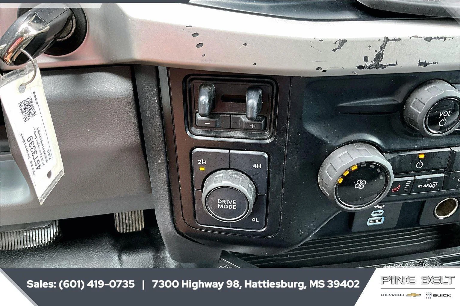 Used 2023 White Ford XL image 23
