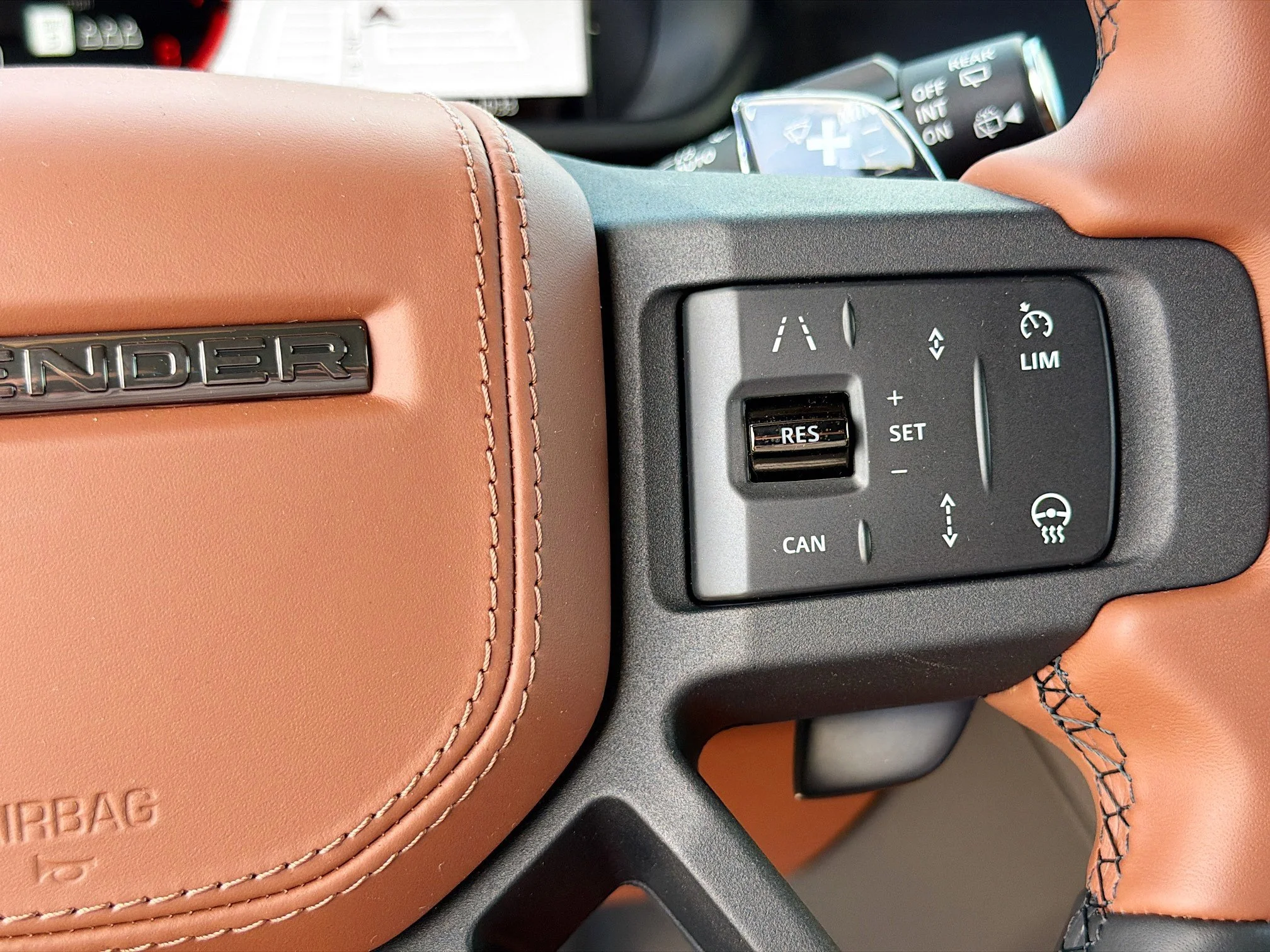 New 2026 Petra Copper Land Rover OCTA image 39