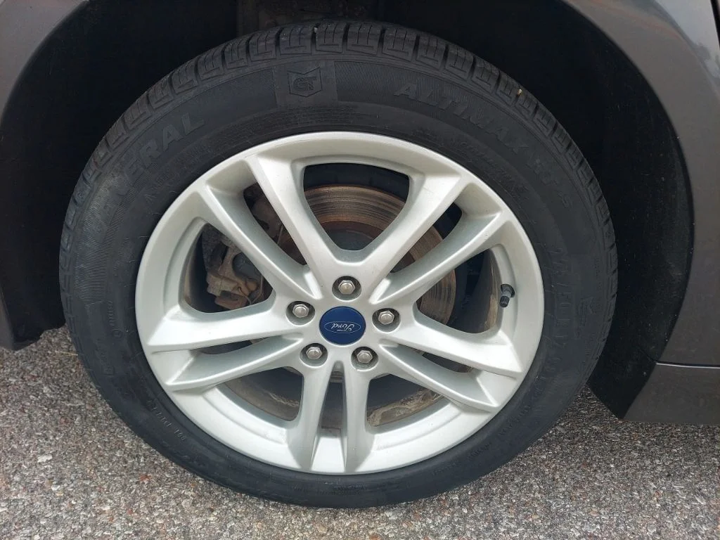 Certified Used 2018 Gray Ford S image 9