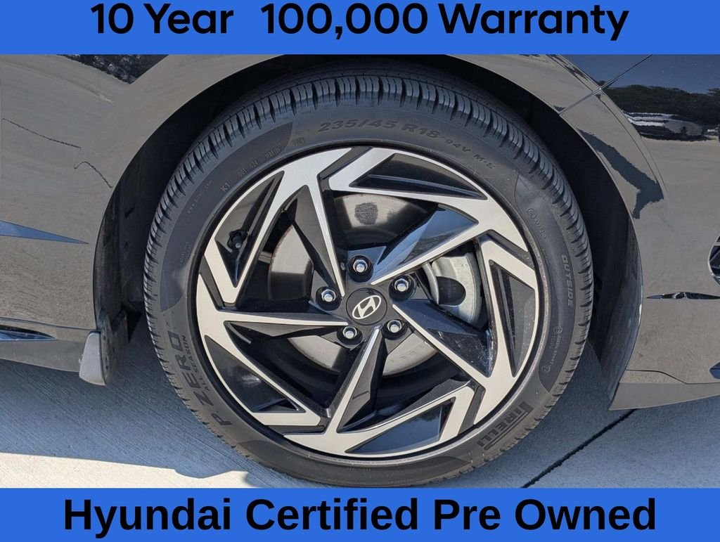 Certified Used 2025 Black Hyundai SEL Convenience image 8