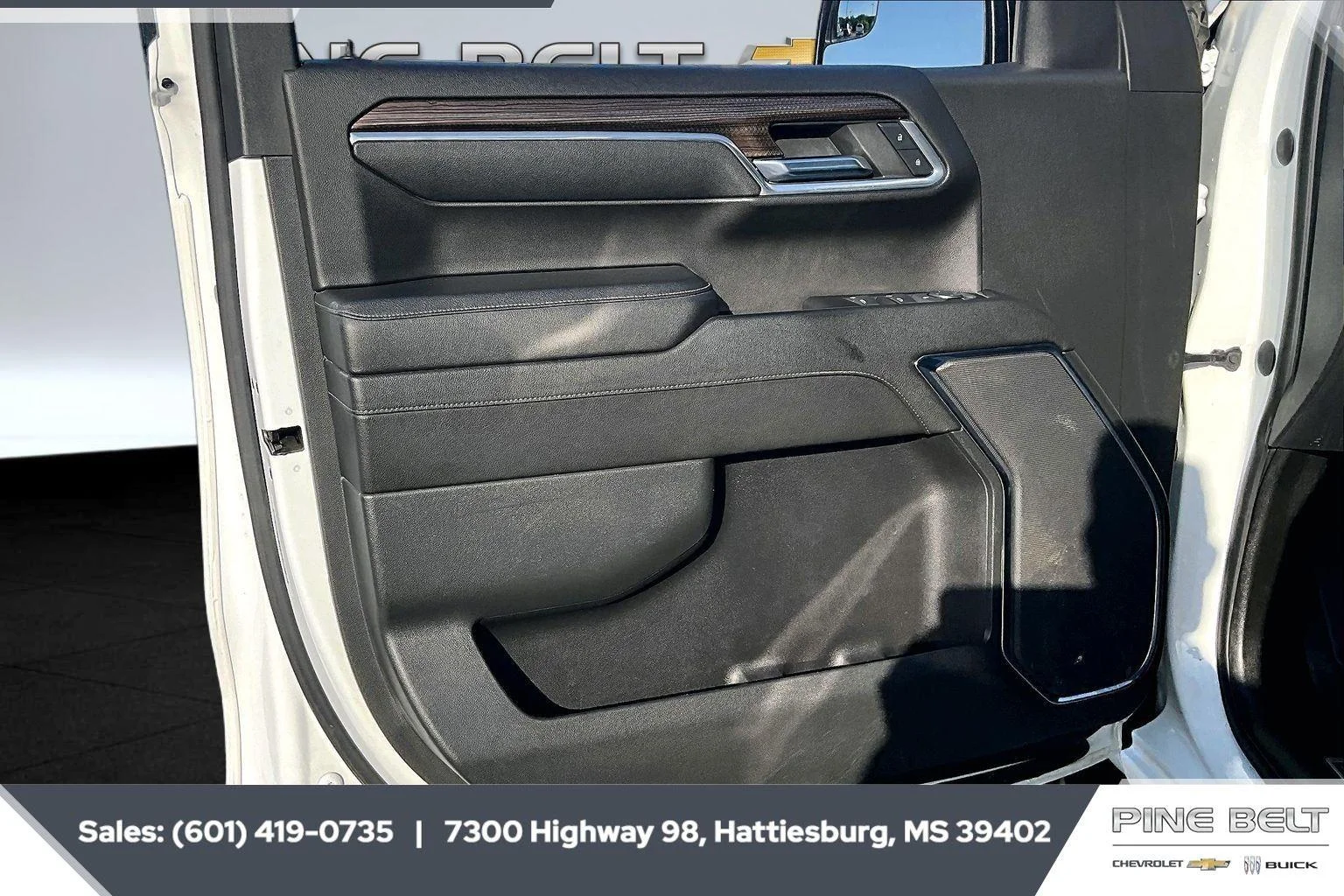 Used 2023 Summit White Chevrolet LT Trail Boss image 18