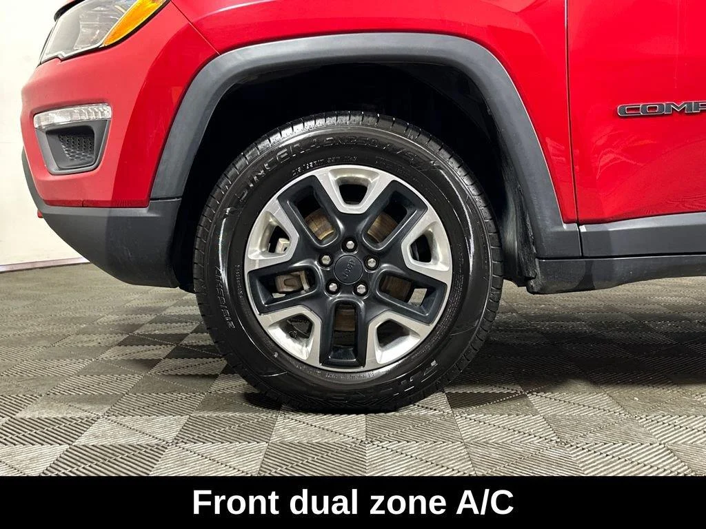 Used 2018 Redline Pearlcoat Jeep Trailhawk image 8