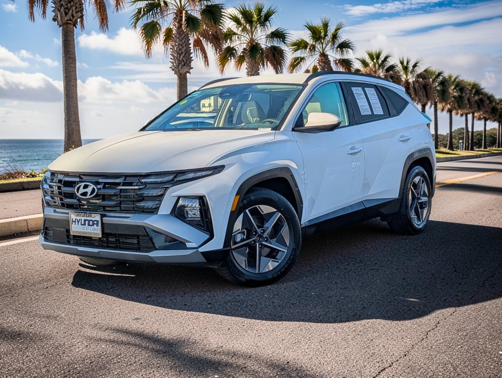 Used 2026 White Hyundai SEL image 2
