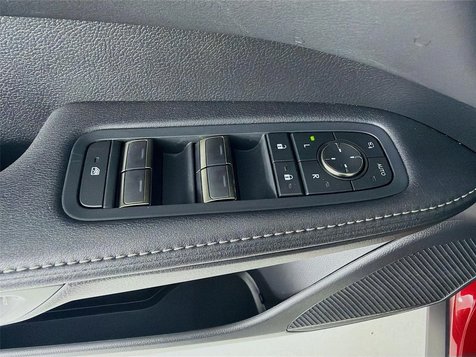 2025 Lexus RX 350 - Photo 7