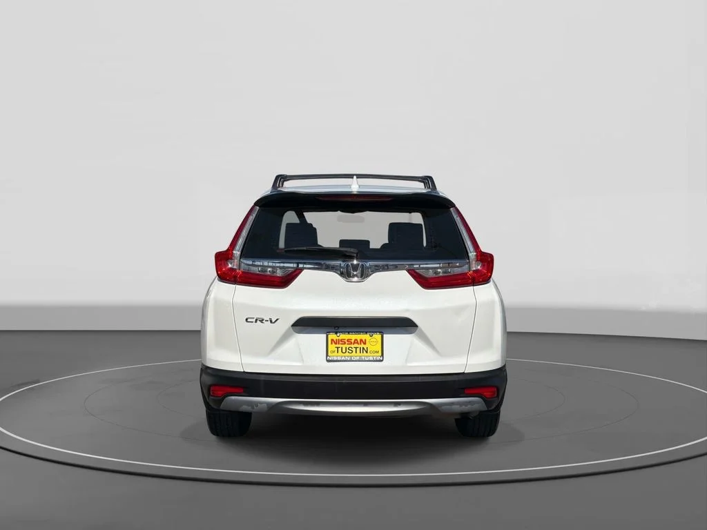 Used 2019 Platinum White Pearl Honda LX image 4