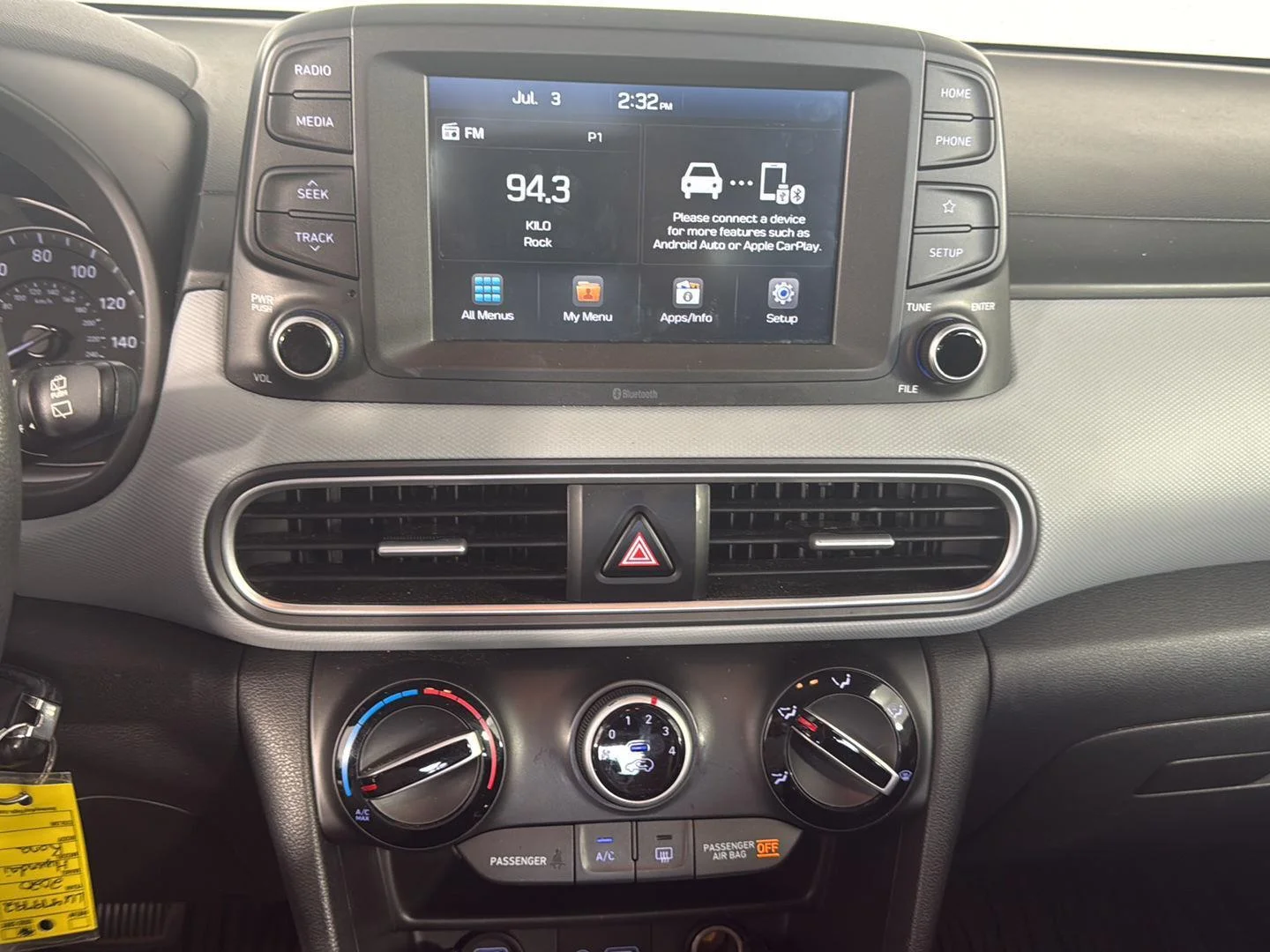 Used 2020 Sonic Silver Hyundai SE image 16