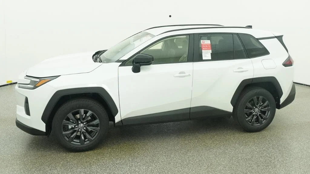 New 2026 Wind Chill Pearl Toyota XLE Premium image 54