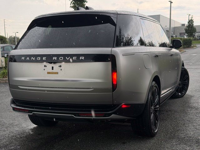 Used 2025 Silver Land Rover Autobiography image 9