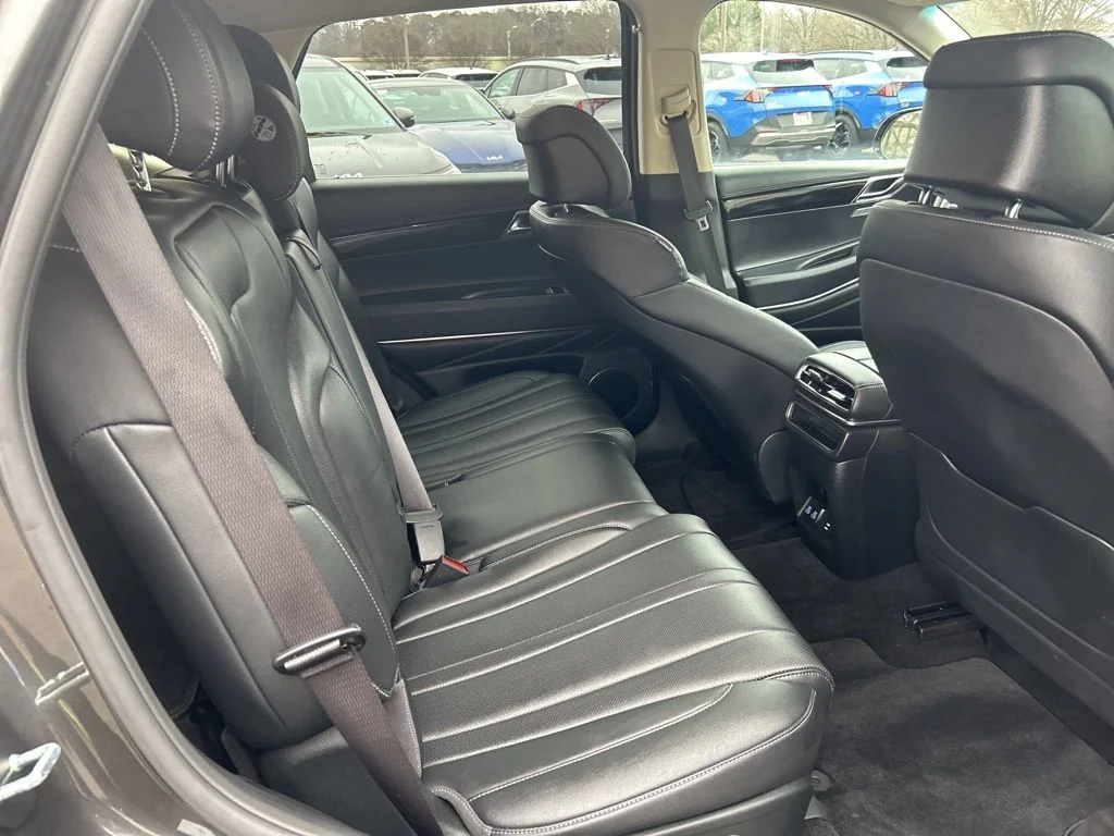 Used 2025 Gray Genesis 2.5T image 25