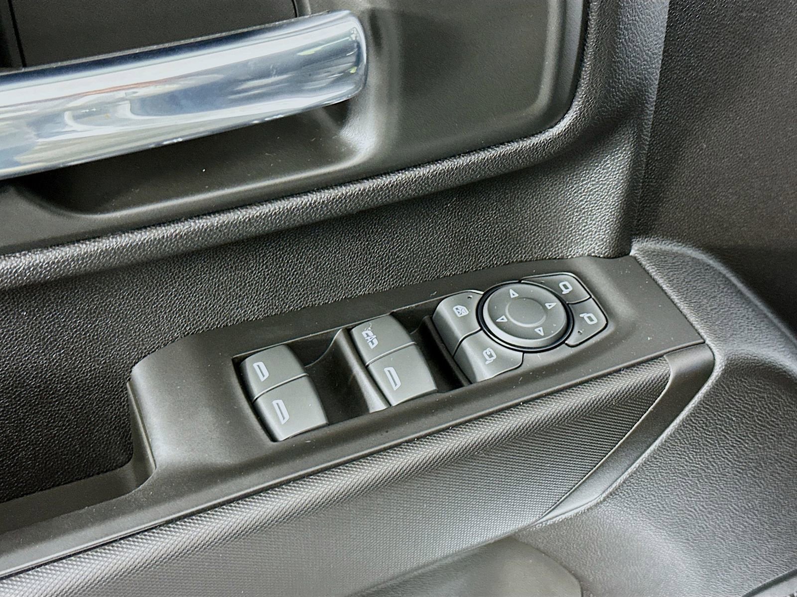 2025 Chevrolet Silverado 2500 HD Custom - Photo 18