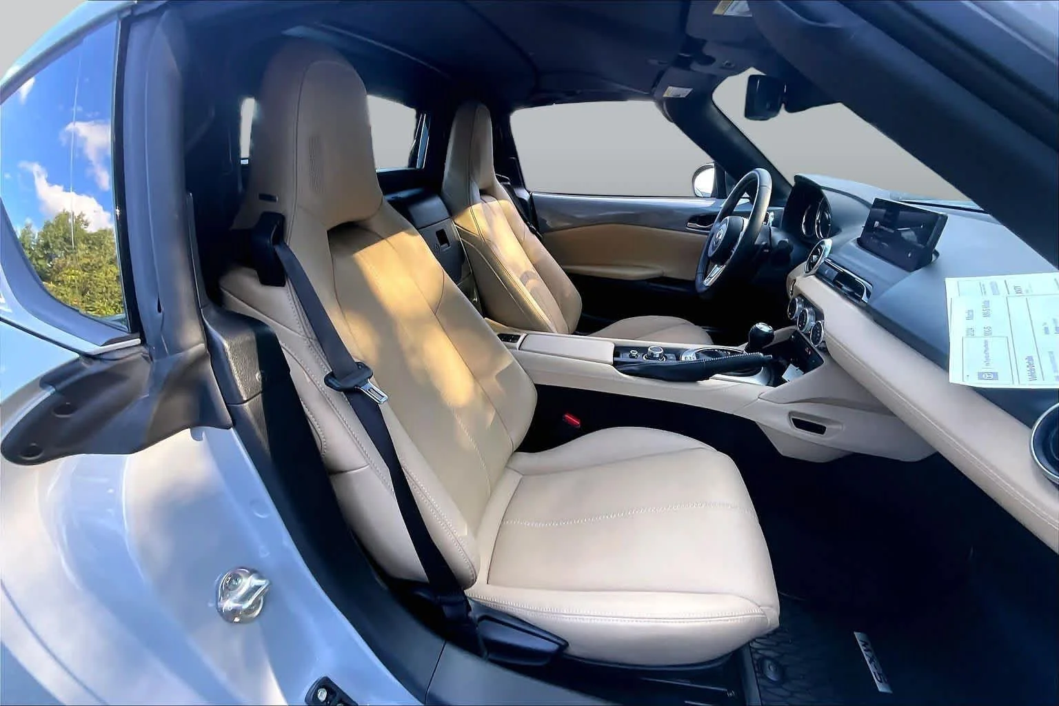 Used 2024 Aero Gray Mazda Grand Touring image 18