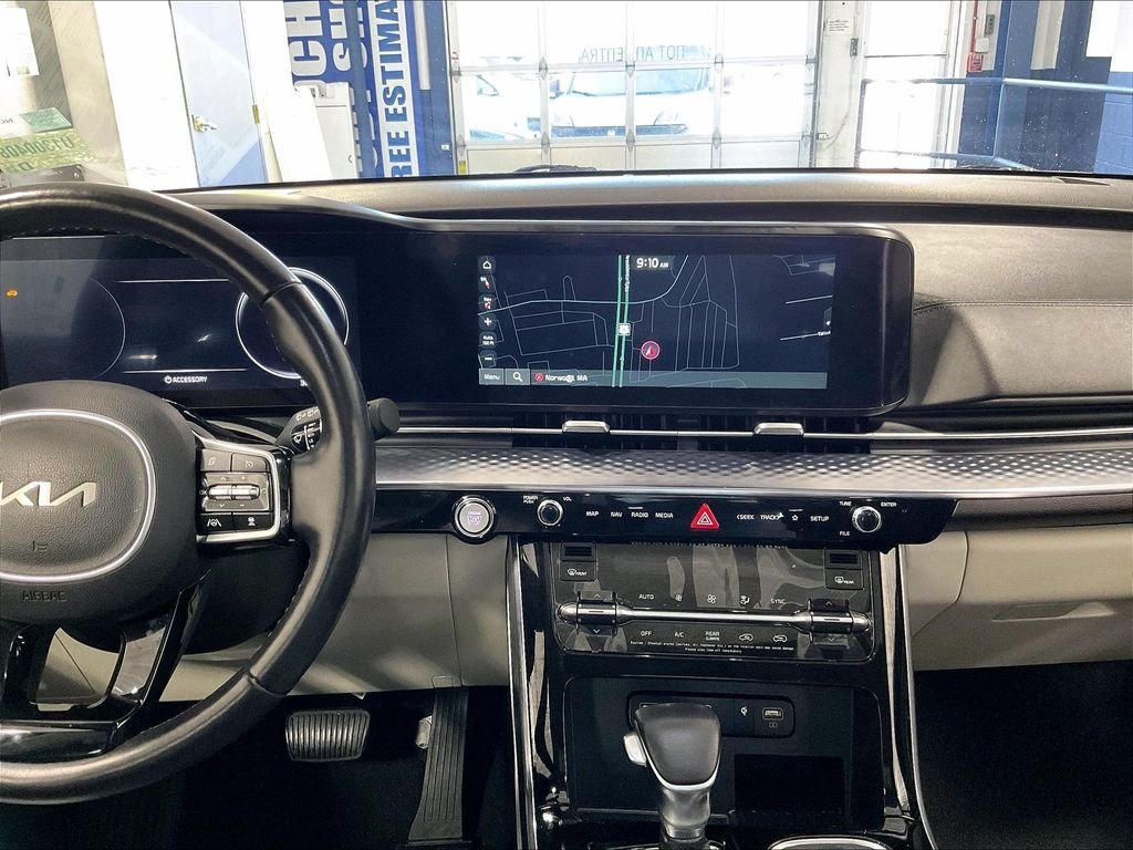 Used 2023 Red Kia SX Prestige image 18