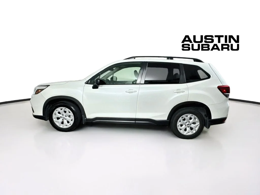 Used 2020 White Subaru Base image 4