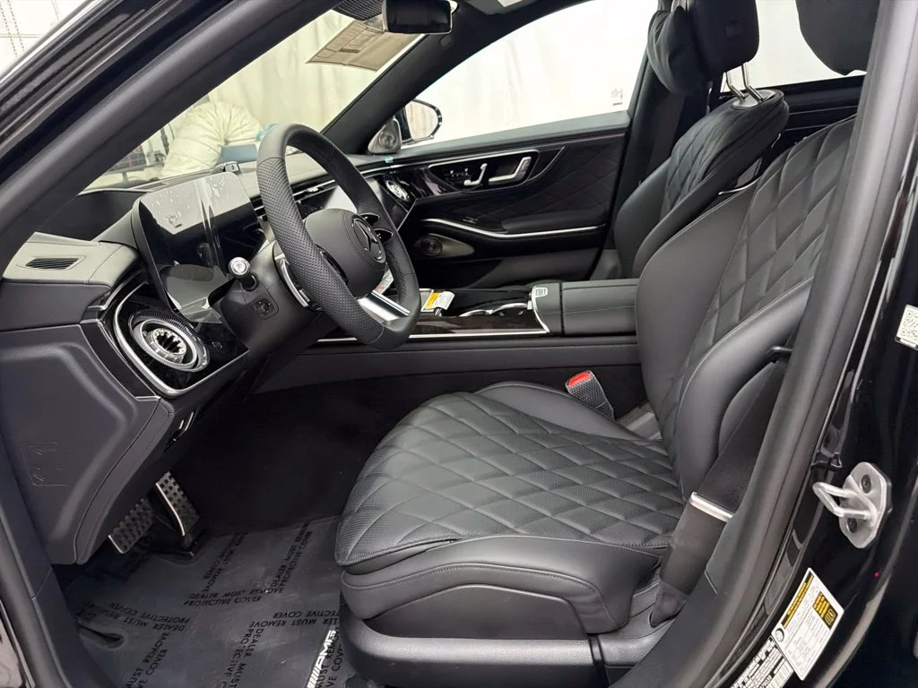 New 2027 Black Mercedes-Benz S 580 image 12