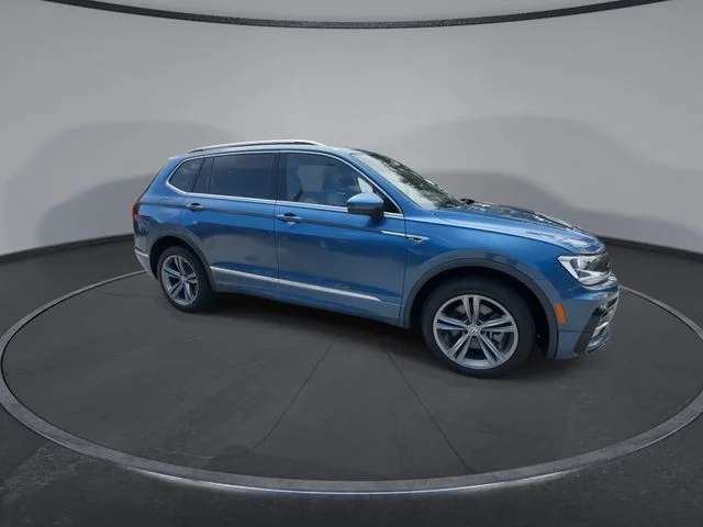 Used 2019 Blue Volkswagen 2.0T SEL R-Line image 9