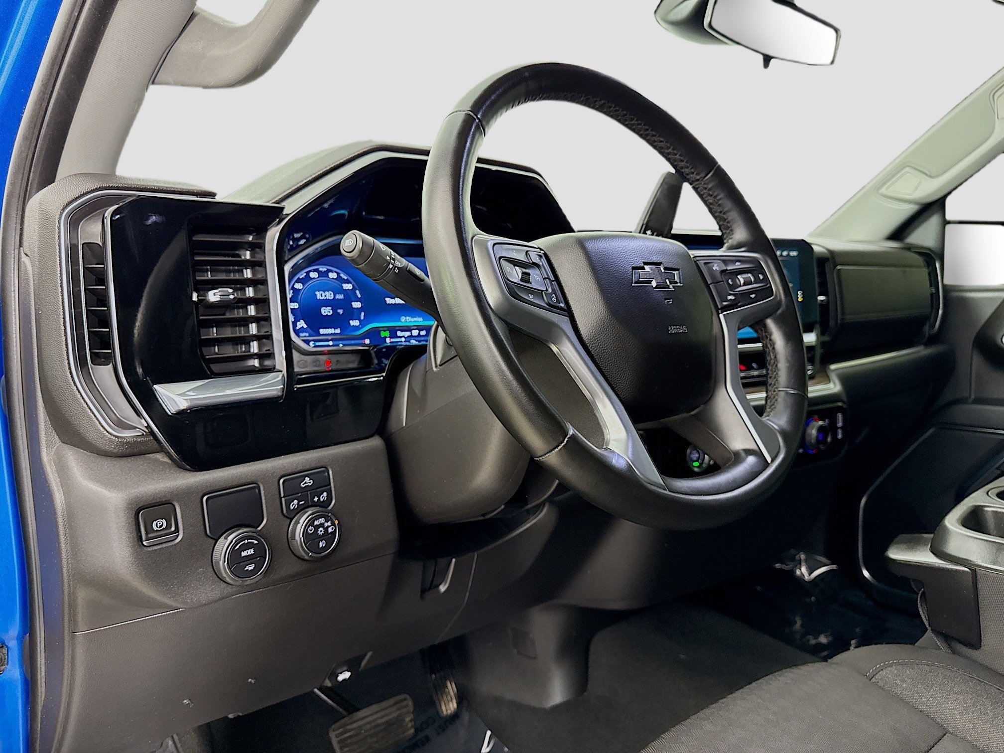 Used 2023 Glacier Blue Metallic Chevrolet RST image 11