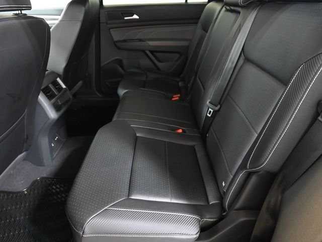 Used 2023 Black Volkswagen 3.6L V6 SE w/Technology image 7
