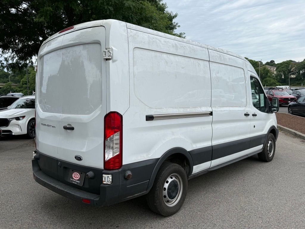 Used 2017 White Ford Base image 7