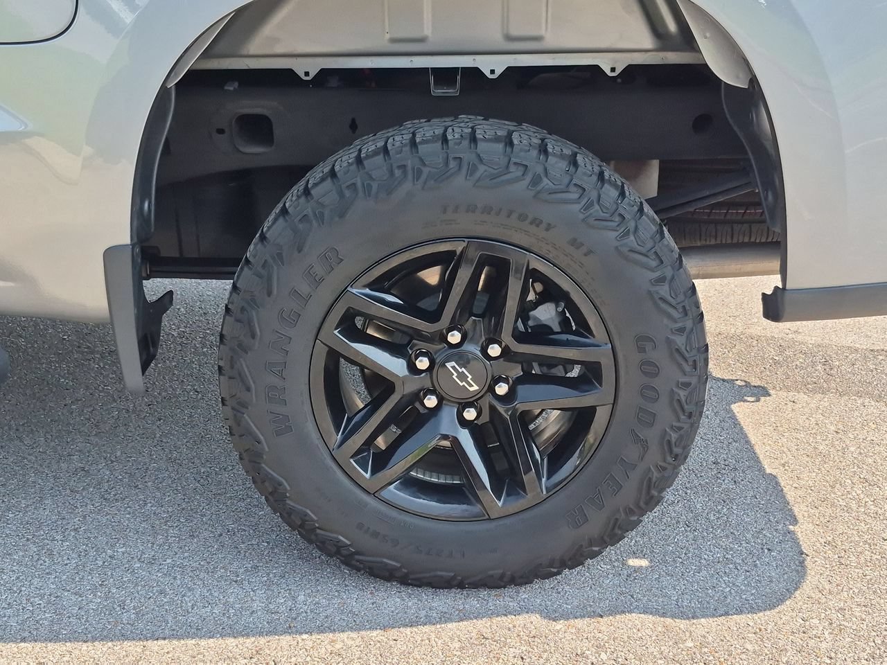 Used 2023 Sterling Gray Metallic Chevrolet Custom Trail Boss image 32
