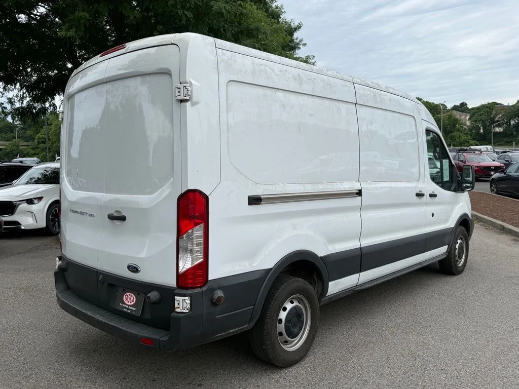 Used 2017 White Ford Base image 7