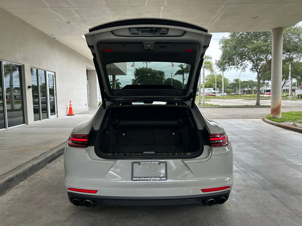 Used 2018 Black Porsche 4 image 34