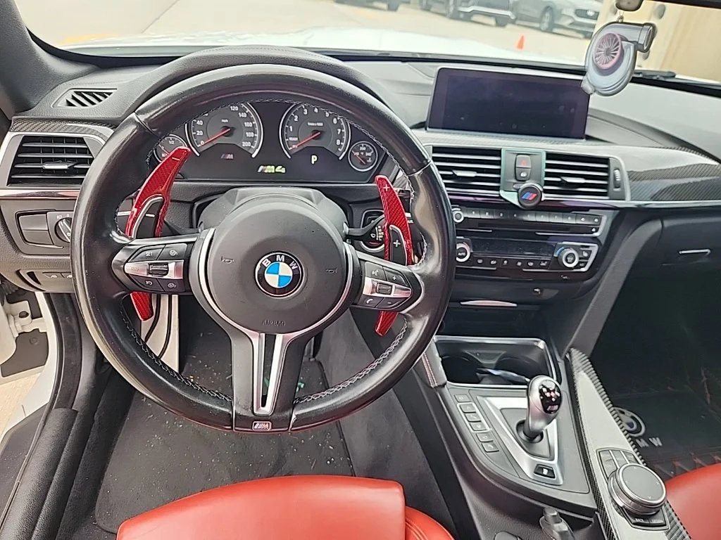 Used 2020 Alpine White BMW Competition image 4