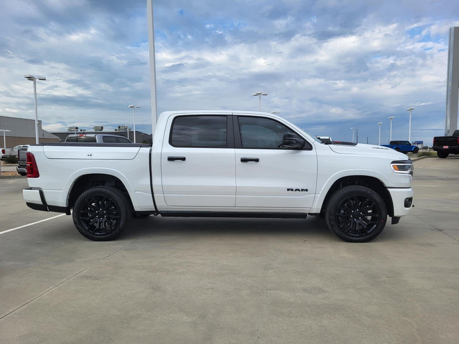 2026 RAM 1500 Limited - Photo 6