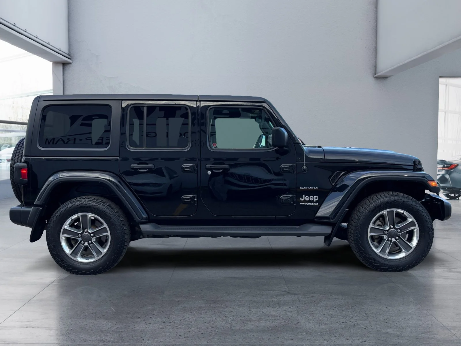 Used 2018 Black Jeep Sahara image 6